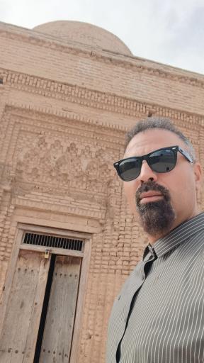 عکس بقعه پیر تاکستان