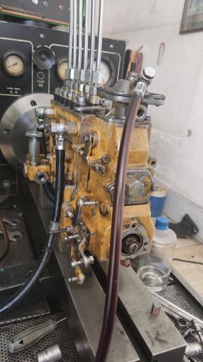 عکس سرویس پمپ و انژکتور رضا