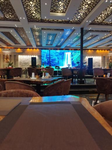 عکس رستوران رز گلد