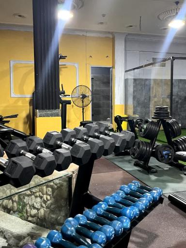 عکس باشگاه‌ بانوان اطلس‌