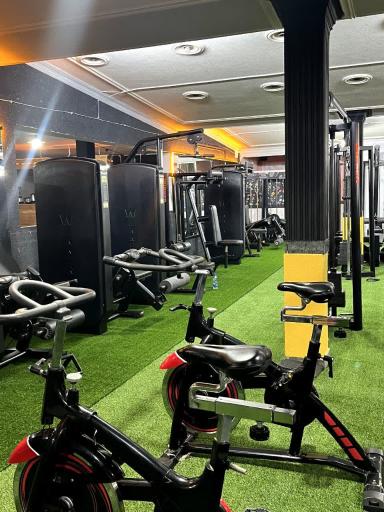 عکس باشگاه‌ بانوان اطلس‌