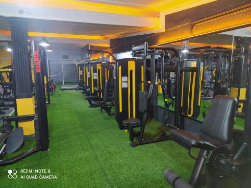 عکس باشگاه‌ بانوان اطلس‌