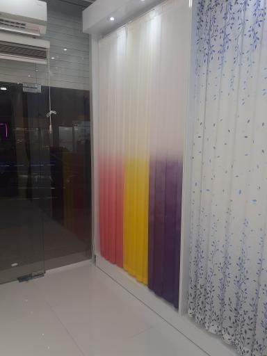 عکس پرده سرای جنوب