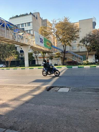 عکس پل عابر پیاده