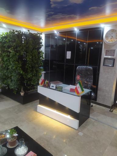 عکس گروه مشاورین املاک آپادانا