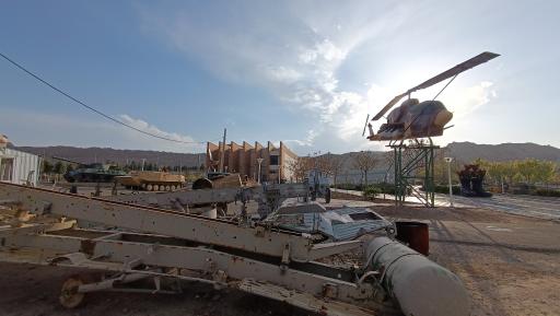 عکس باغ موزه دفاع مقدس