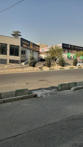 عکس تعمیرات تخصصی رنو فرانسه