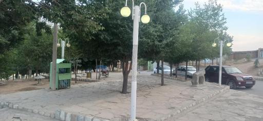 عکس مقبره کاوه آهنگر 