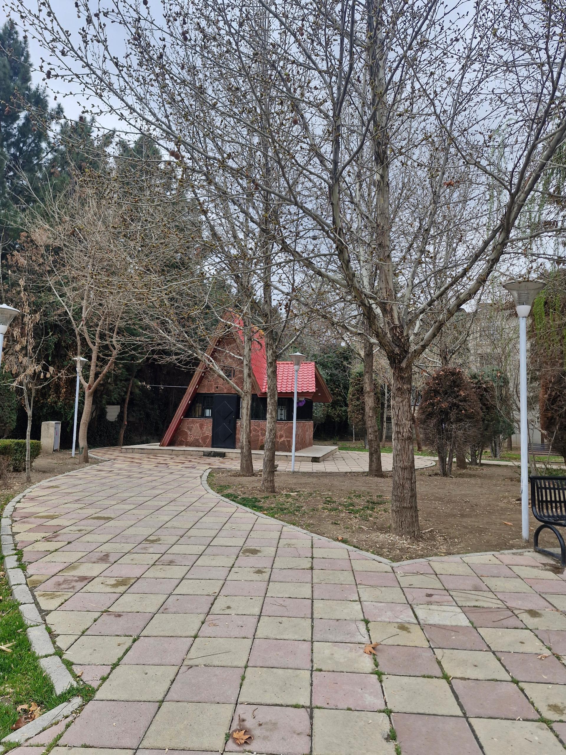 عکس بوستان خیابان ۲۰۶