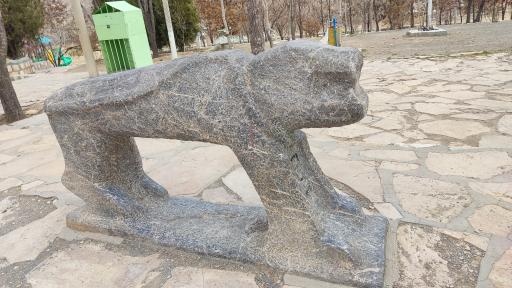 عکس مقبره کاوه آهنگر 