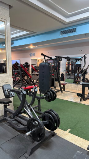 عکس باشگاه ورزشی وی آی پی پلاس