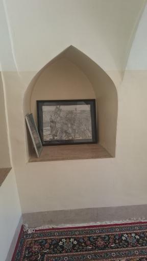 عکس مقبره کاوه آهنگر 