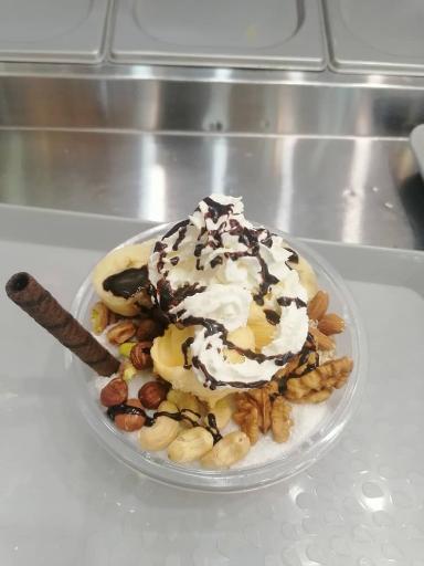 عکس کافه بستنی آرش 