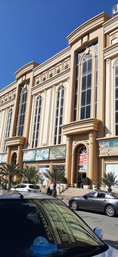 عکس مرکز خرید دیپلمات