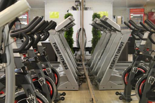 عکس باشگاه کهکشان ویژه بانوان