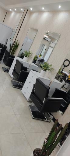 عکس سالن زیبایی آفتابگردان