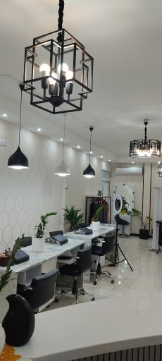 عکس سالن زیبایی آفتابگردان