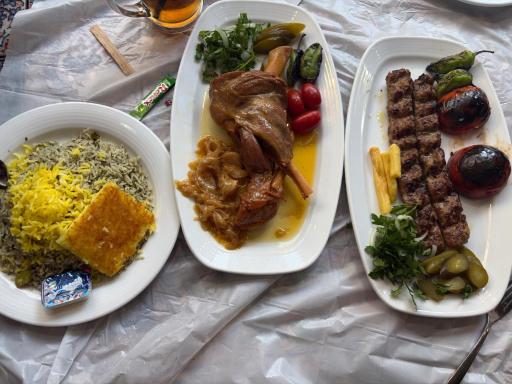 عکس کافه رستوران پسرخاله