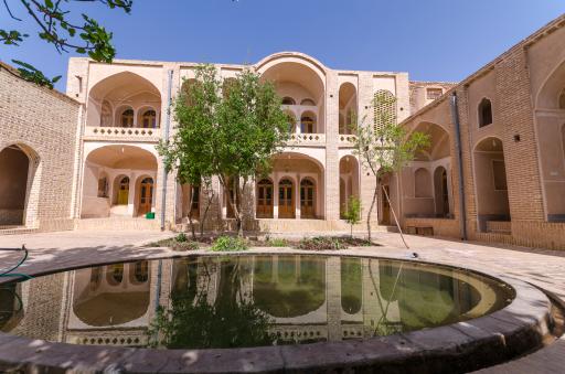 عکس خانه هشت بهشت