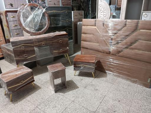 عکس تولیدی مبل و مصنوعات چوبی مارال