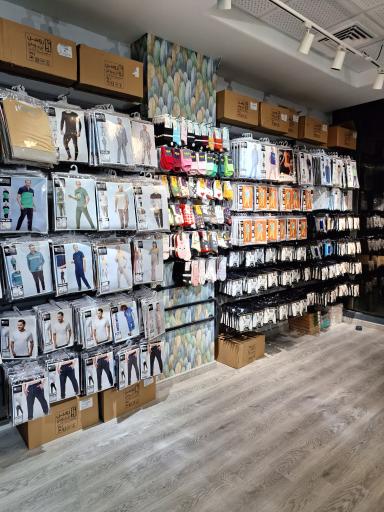 عکس فروشگاه رویین تن پوش شعبه چیتگر