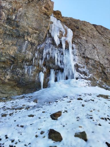 عکس آبشار خور