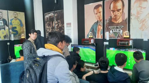 عکس گیم نت دایی علی