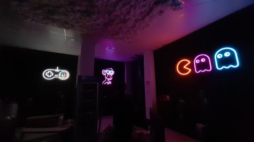 عکس گیم نت دایی علی