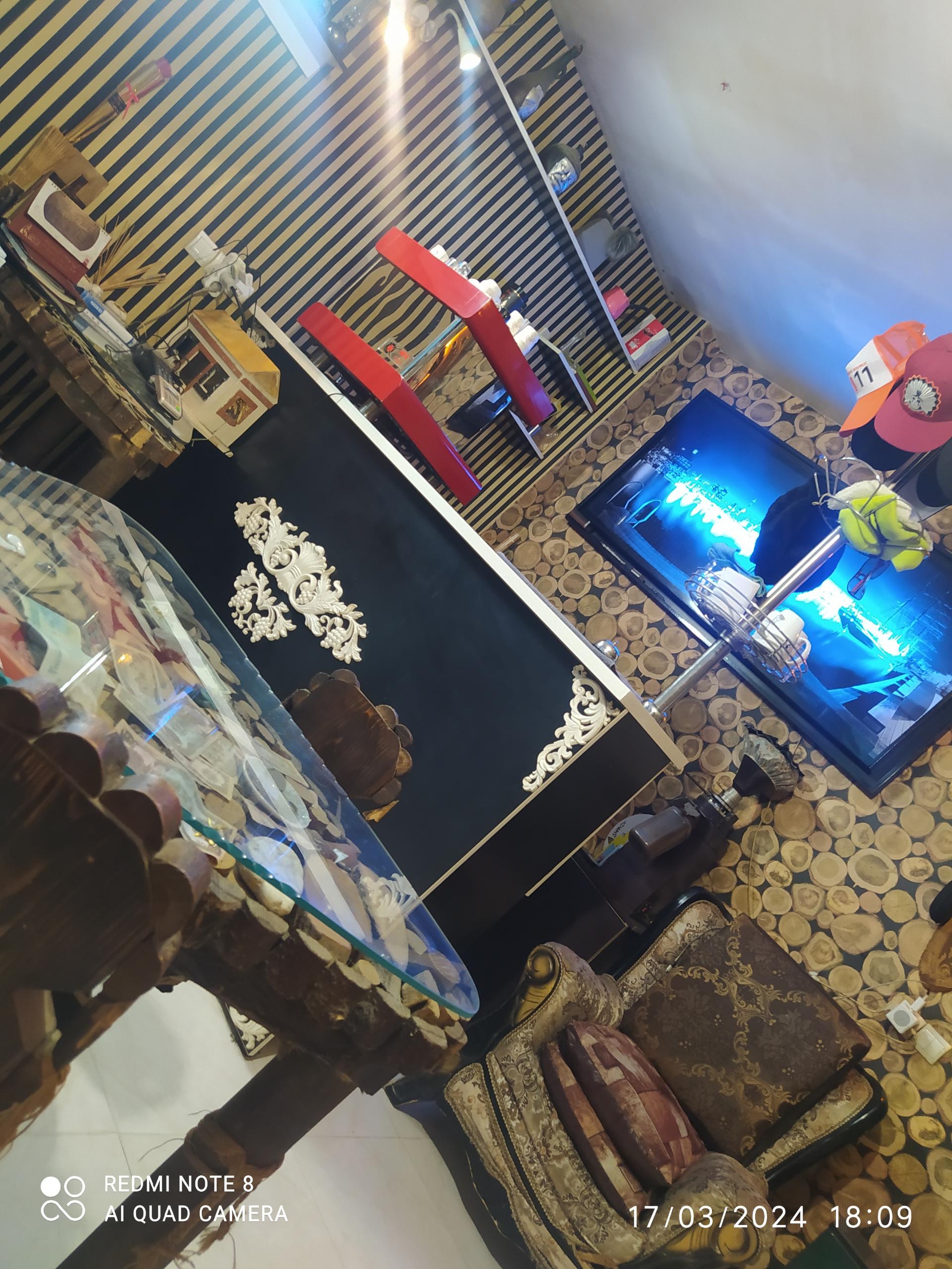 عکس کافه شاهین لند