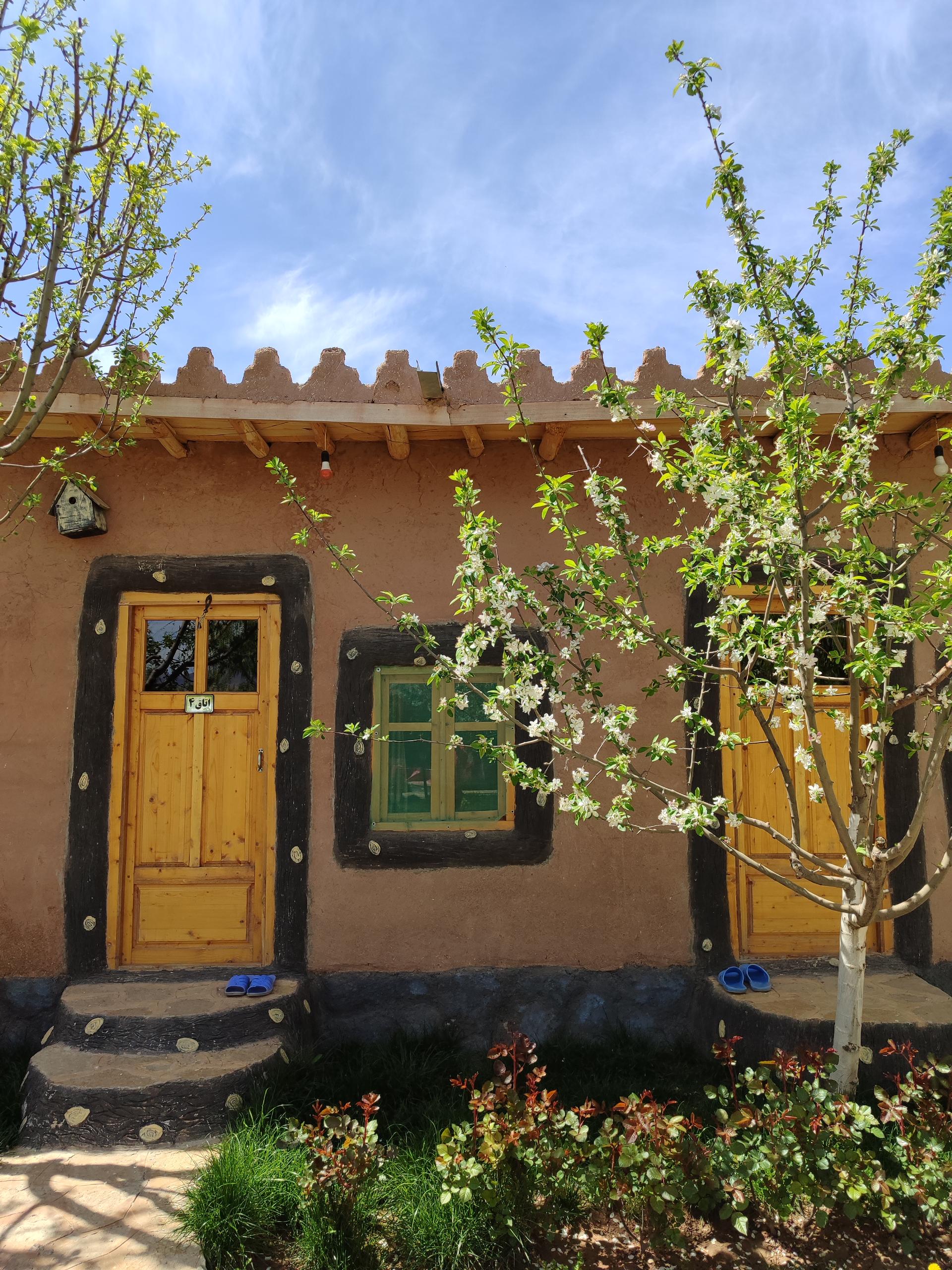 عکس مجموعه پذیرایی اقامتگاهی نصر رادکان