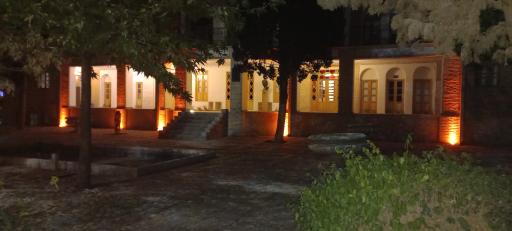 عکس عمارت ارباب هرمز (موزه گرافیک ایران)