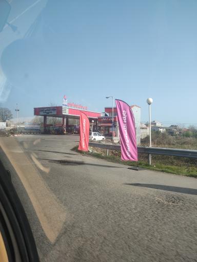 عکس پمپ بنزین ارغوان