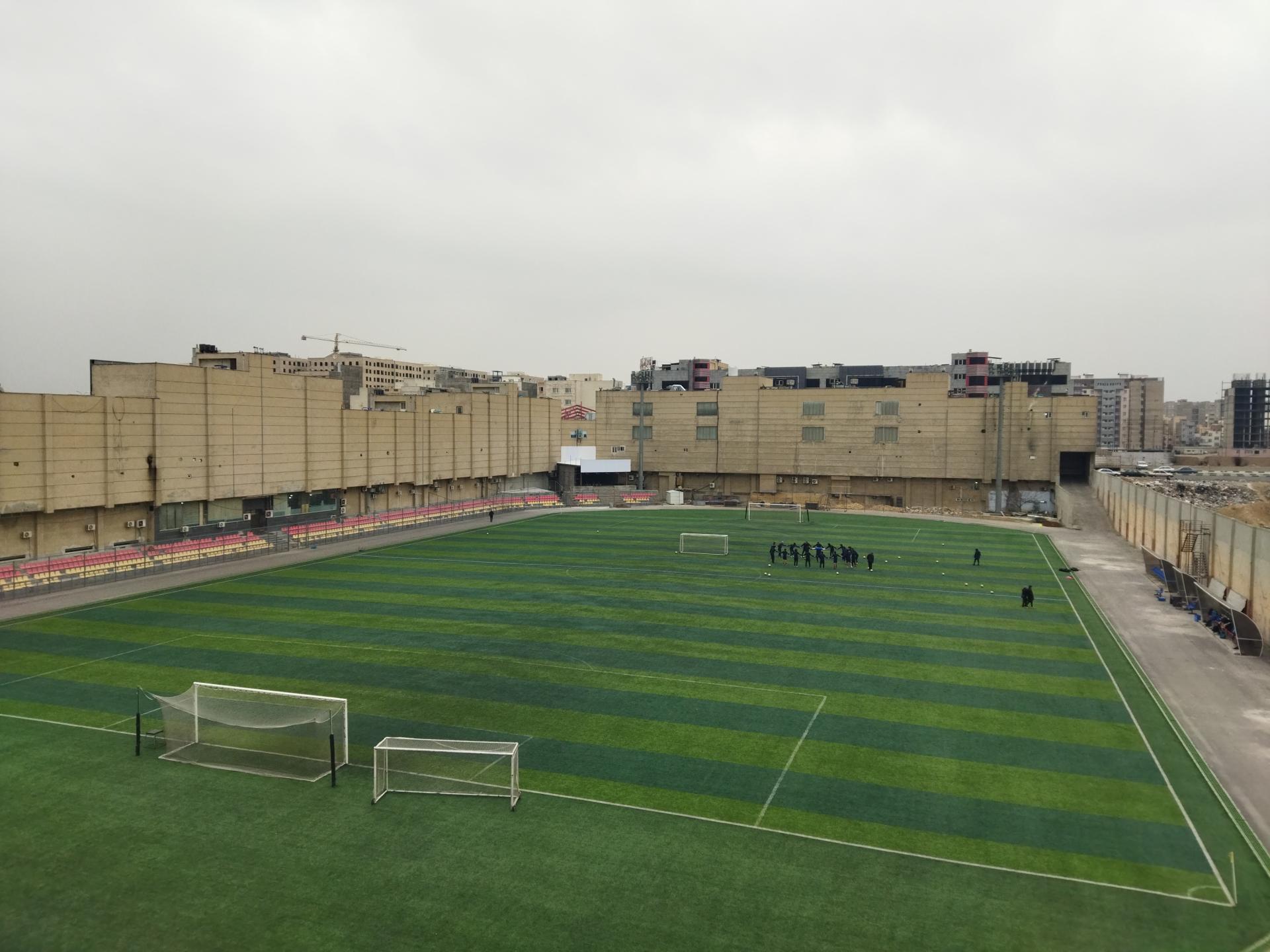 عکس زمین ورزشی خلیج فارس