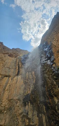 عکس آبشار خور