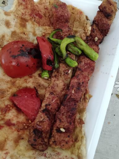 عکس کبابی گلستان