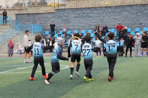 عکس زمین چمن مصنوعی سرای محله باغ فیض