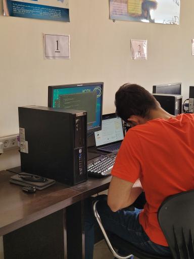 عکس آموزشگاه فنی و حرفه ای قلم آرکا