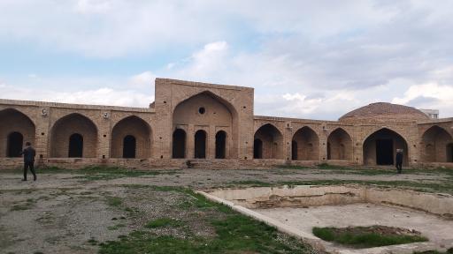 عکس کاروانسرای ینگی امام