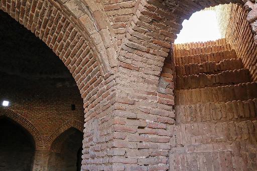 عکس کاروانسرای ینگی امام