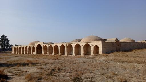 عکس کاروانسرای ینگی امام