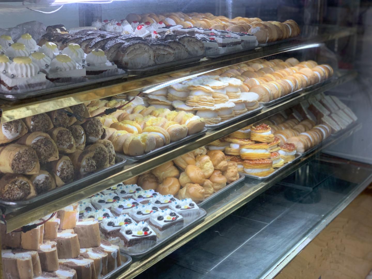 عکس نان شیرینی تشریفات