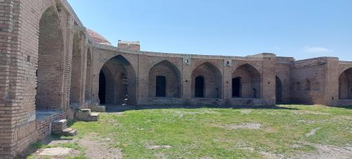 عکس کاروانسرای ینگی امام