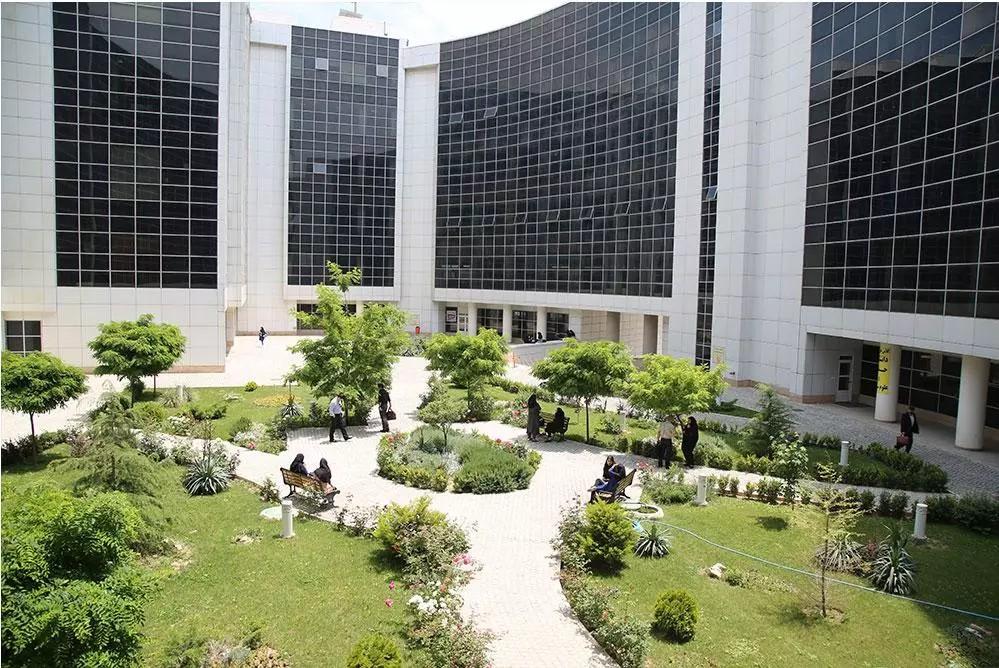 عکس دانشکده علوم و فناوری‌های همگرا (علوم پایه سابق)