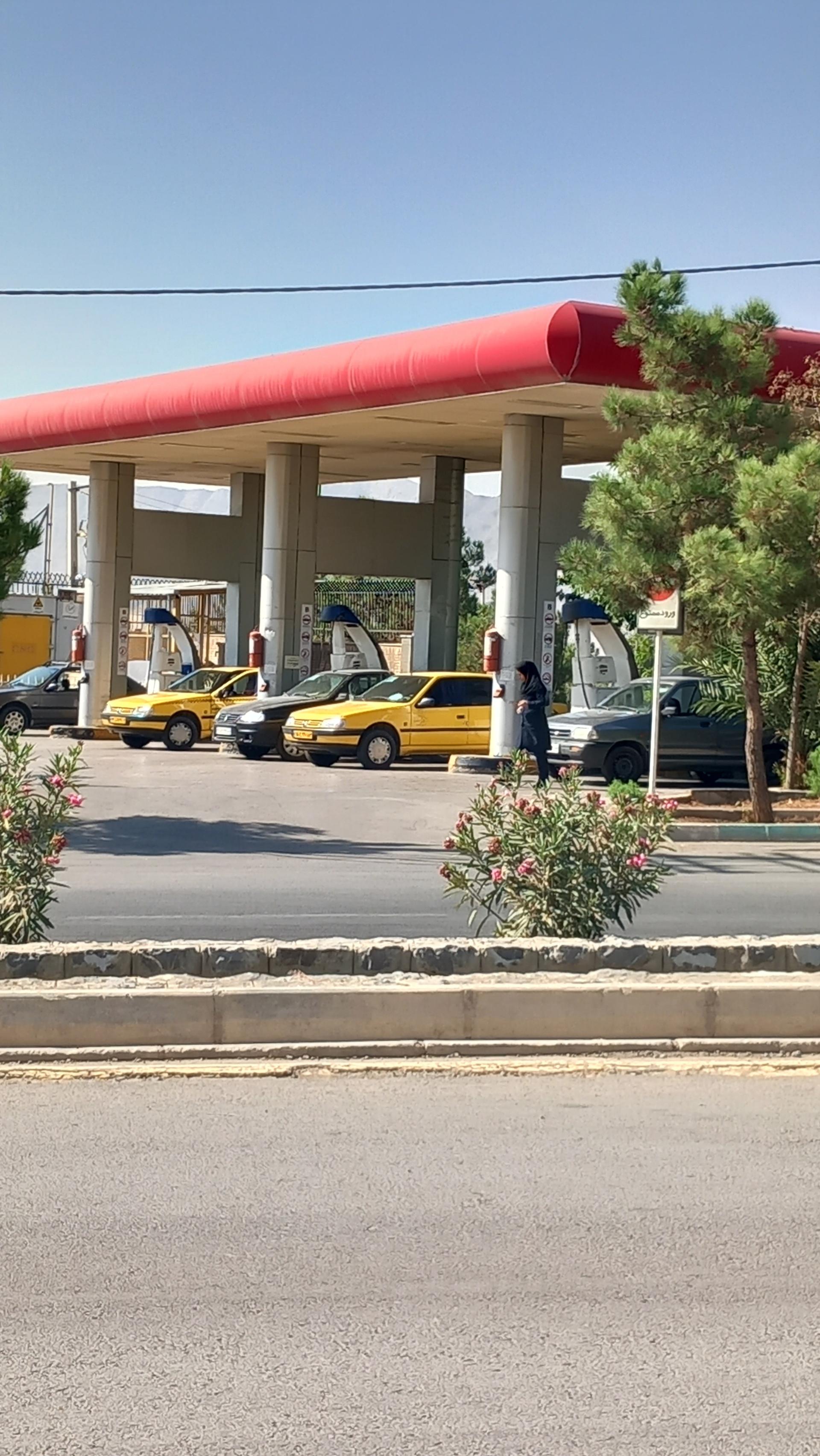 عکس پمپ گاز CNG سپاهان شهر