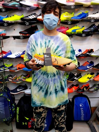 عکس فروشگاه ورزشی 90