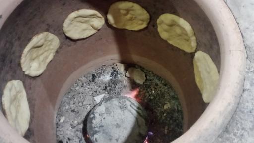 عکس نانوایی سنتی محلی داریوش