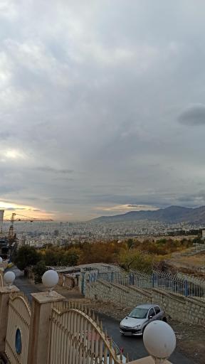 عکس دانشگاه آزاد اسلامی واحد تهران مرکزی