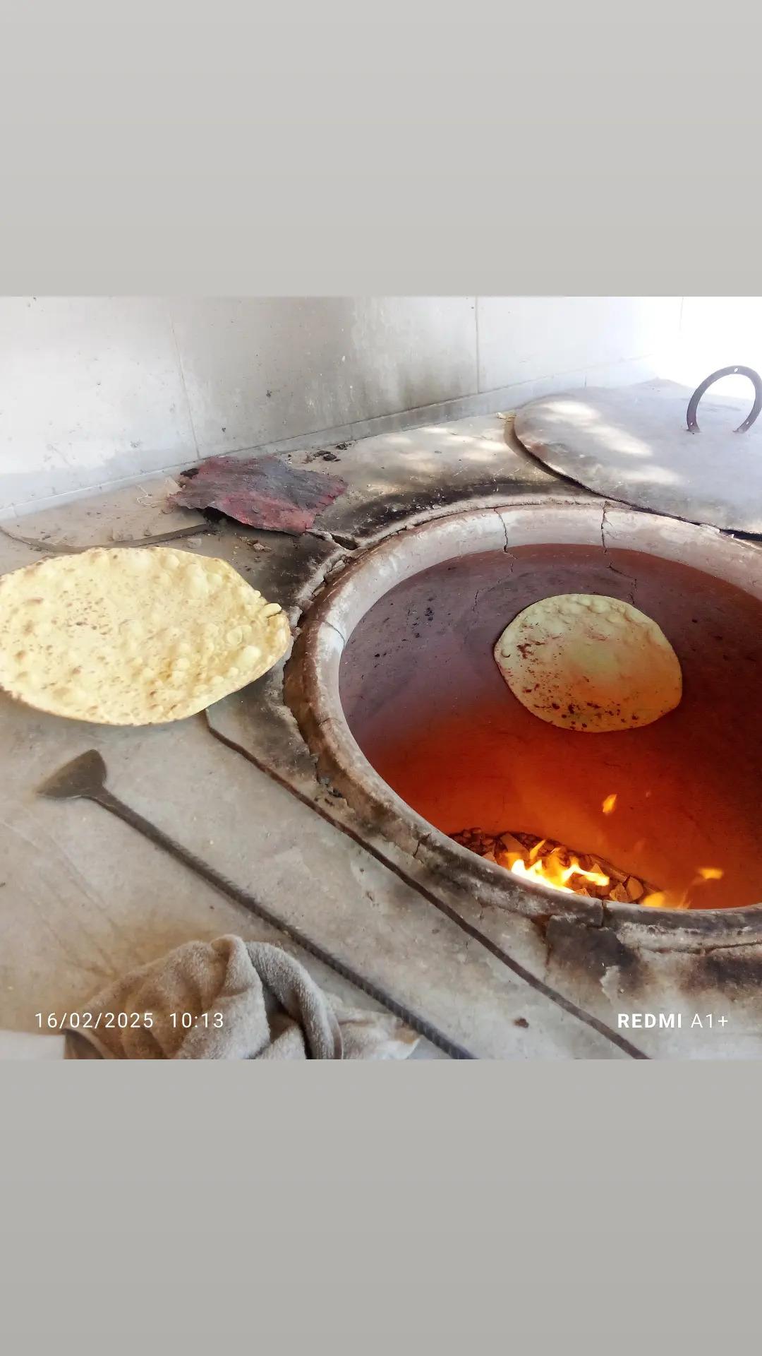 عکس نانوایی سنتی محلی داریوش