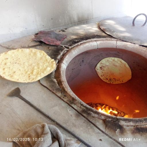 عکس نانوایی سنتی محلی داریوش