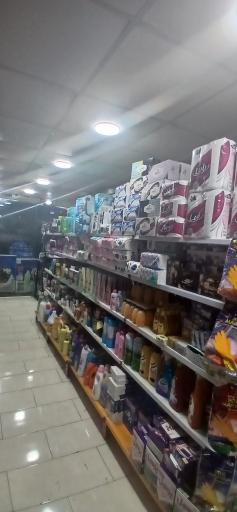 عکس هایپر مارکت شبانه روزی الماس